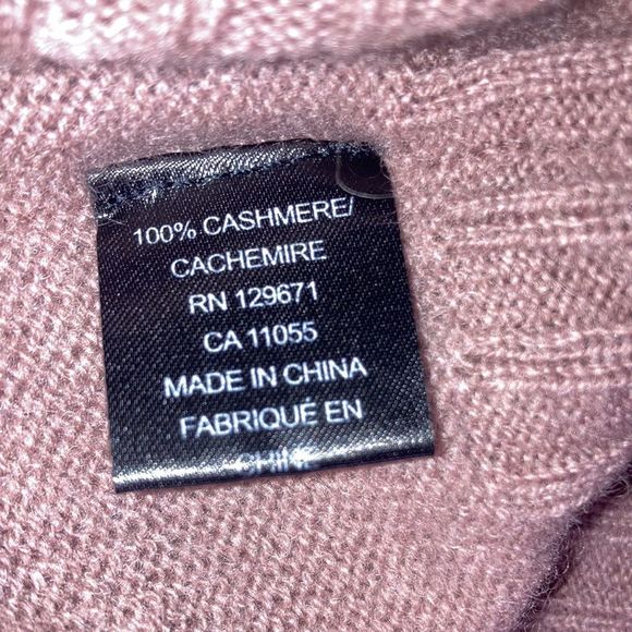 360 CASHMERE Skull Print Vneck Cashmere Sweater Size XS Blush Pink - Picture 12 of 12